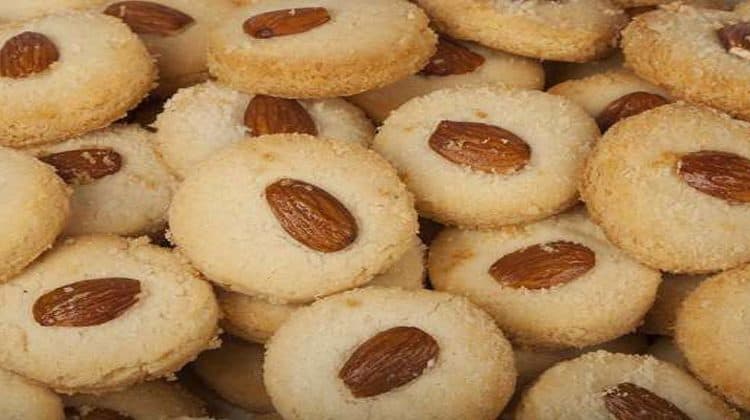 बादाम बिस्किट की रेसिपी / Recipe of almond biscuits